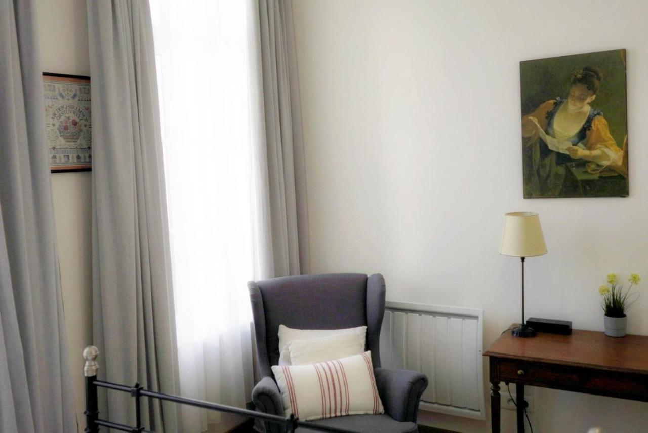 Appartement Cosy Et Lumineux Idealement Place 滨海布洛涅 外观 照片